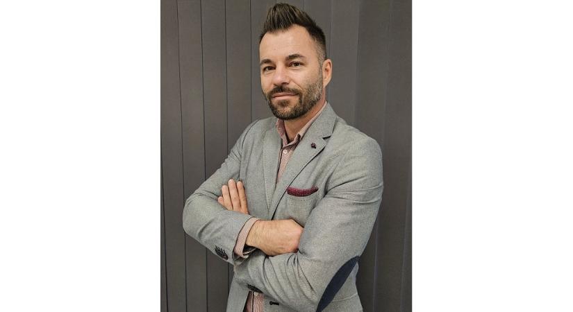 Régiós feladatot kapott a Schneider Electric magyar szakembere