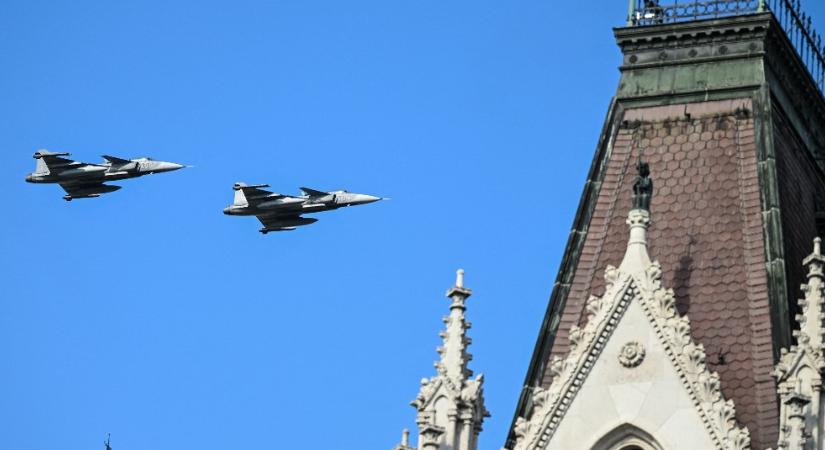 Riasztották a magyar Gripeneket, orosz katonai repülők közeledtek