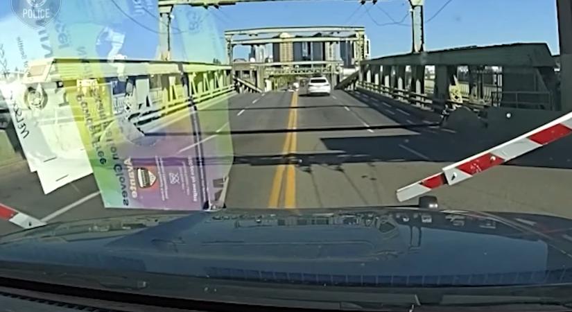 Ilyen szögből még nem láttad a menekülő audis ugratását