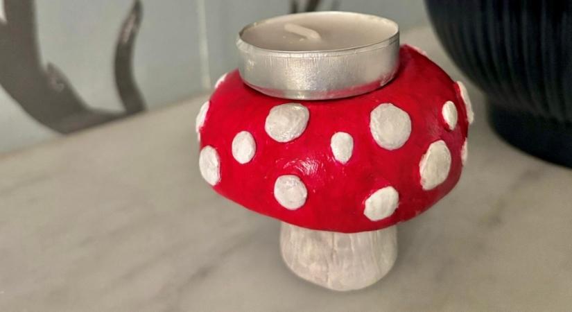 DIY ötlet hétvégére: készíts levegőre száradó gyurmából gomba ihlette tálkát és mécsestartót!