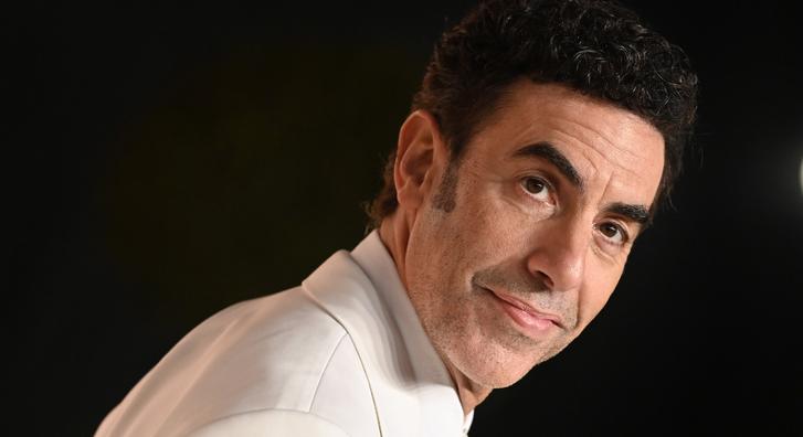 Sacha Baron Cohen egy nála 26 évvel fiatalabb modellel jött össze a válása után