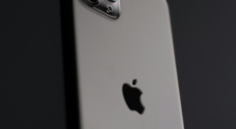 Figyelmeztetést küldött az Apple