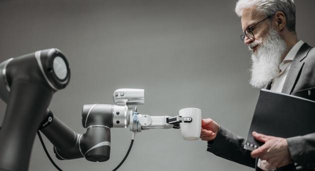 Kínában több ipari robotot telepítenek, mint a világ többi részén együttvéve