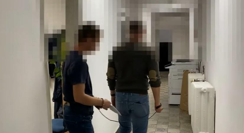 Gyilkosság Komáromban: őrizetbe vették a gyanúsítottat