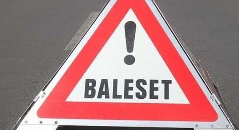 Két autó karambolozott Badacsonytördemicnél, több mentő is érkezett a helyszínre