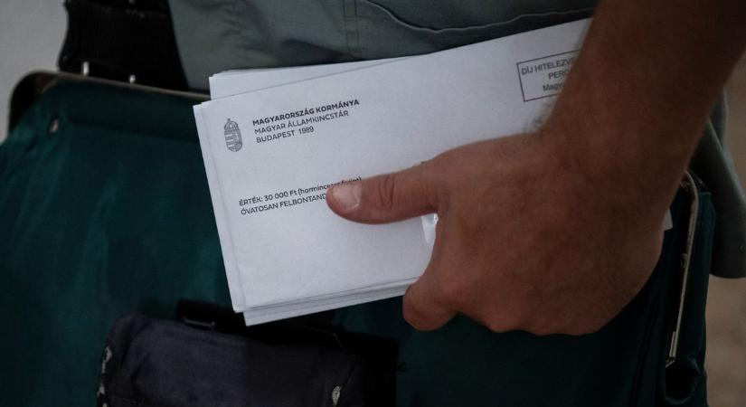 Megvan a szám: ennyi nyugdíjas kapta meg a 30 ezer forintos élelmiszer-utalványt
