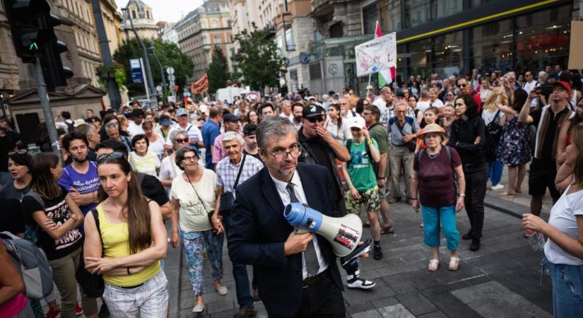 Medián: Hadházy a legnépszerűbb jelölt Zuglóban