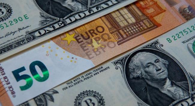 Ukrajna államadóssága egy hónap alatt újabb 6,6 milliárd dollárral nőtt