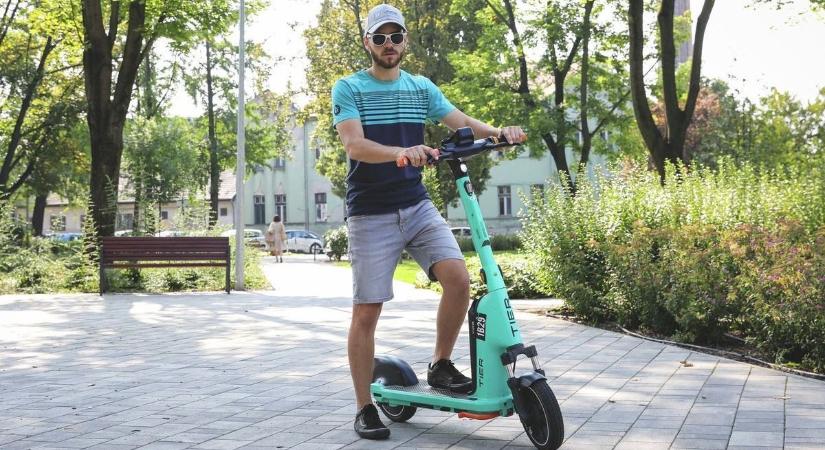 Ennyi volt! Komoly szigorítás jön a motoros rollerekre az új KRESZ bevezetésével