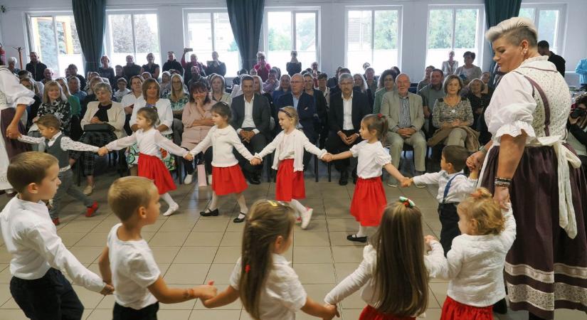 Negyedszázados jubileumot ünnepelt a Ficánka Tagóvoda ( galéria)