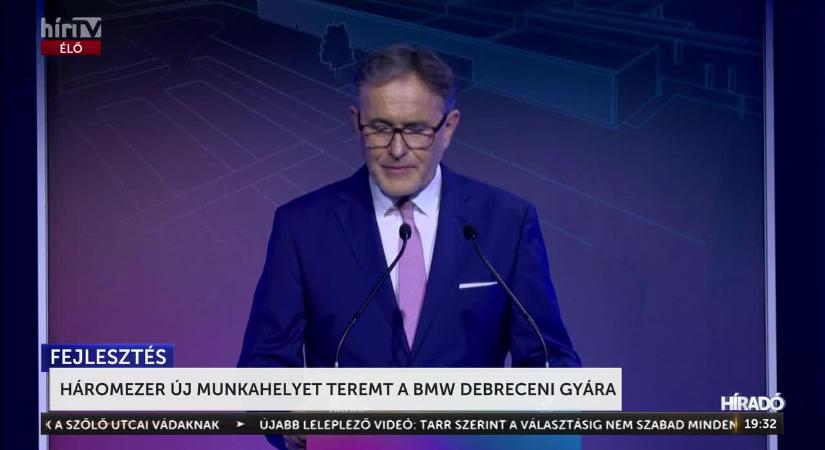 Orbán Viktor: Világszenzáció gurult le a debreceni gyártósorról – Ez a magyar gazdaság jövője  videó