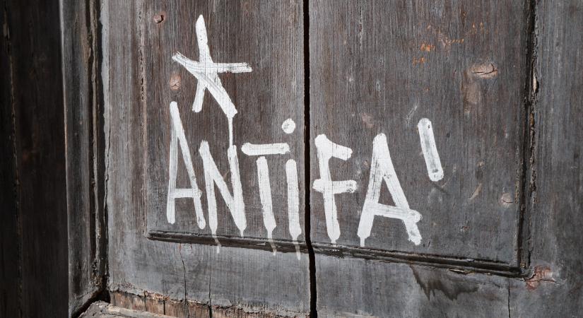 Az Egyesült Államok után Magyarországon is terrorlistára került az Antifa