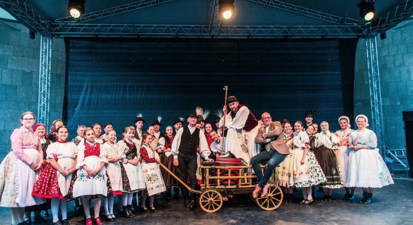 „Betyárosan” szerepelt a Lajtha az egri gálán