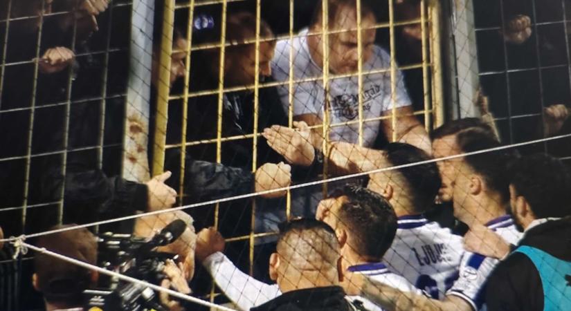 Újpest: Megint a szurkolók előtt kellett felelnie a csapatnak, ez történt a lefújás után - videó