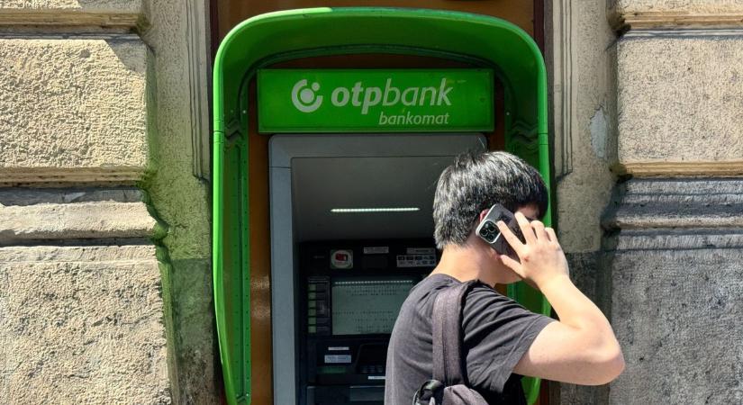 Ingyenes készpénzfelvétel: eltörölte az OTP, de nem kell kétségbe esni – még meg lehet úszni Revolut és Wise kártyákkal az extra költséget