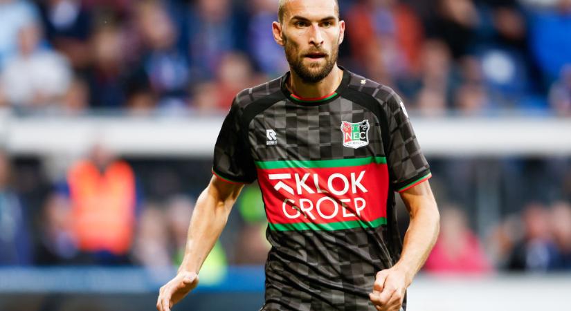 Nem akarta az életét kockáztatni, visszavonult a holland válogatott támadó