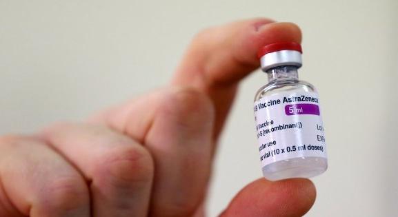 Kétszer drágábban szerzi be az Oxford/AstraZeneca-vakcinát a Dél-afrikai Köztársaság mint Európa