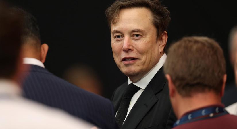 Elon Musk, András herceg, Bill Gates és Steve Bannon neve is szerepel a frissen nyilvánosságra hozott Epstein-aktában