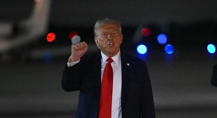 Fejek hullhatnak a porba - tisztogatásba kezdett Donald Trump, a Microsoft került célkeresztbe