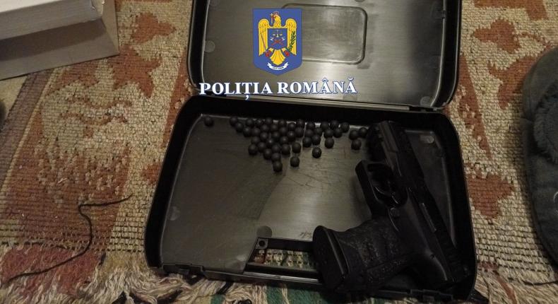 Alvilági „leszámolás” pezsgősüvegekkel – Hírhedt váradi bűnözőt állított elő a rendőrség