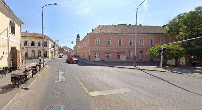 Ennyi volt, bezárt Pécs legendás étterme? De akkor miért kígyózott az utcán a sor tegnap?
