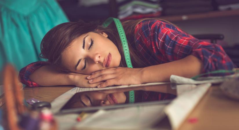 Nem csak a kávé és az alvás segíthet – 5 tipp kimerültség ellen
