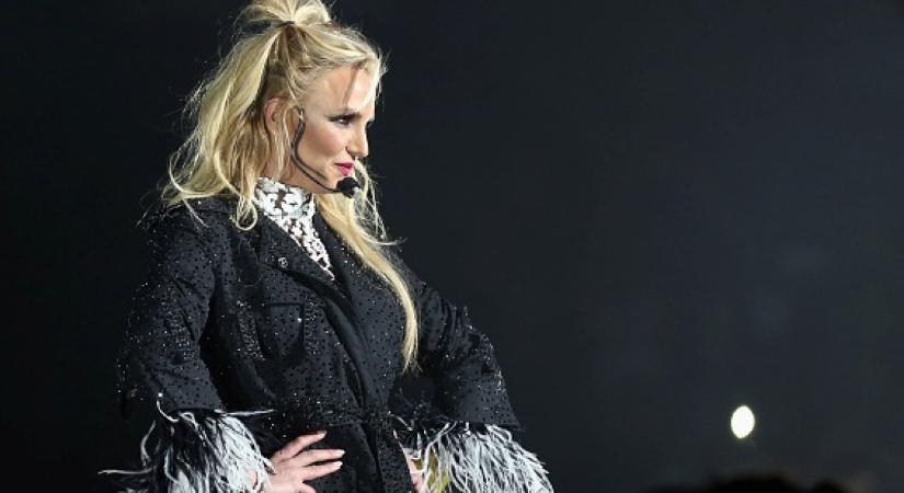 Britney Spears barátai aggódnak: már ezt az alapvető dolgot se végzi el magától