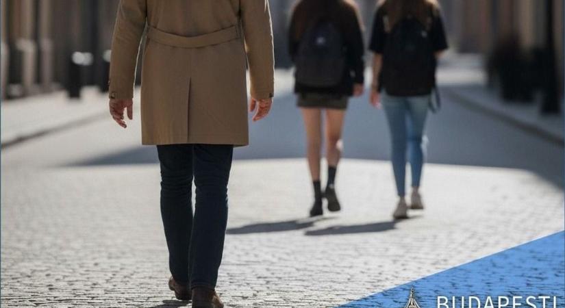 Levideózta zaklatóját az iskolás lány a buszon, el is fogták a férfit