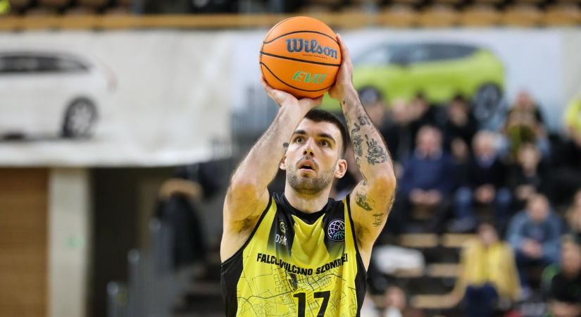 Falco: nagy csata, szoros győzelem Oroszlányban!