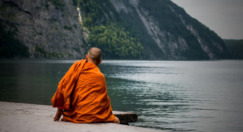 Borzalmas tragédia: hét buddhista szerzetes vesztette életét a hegyek között