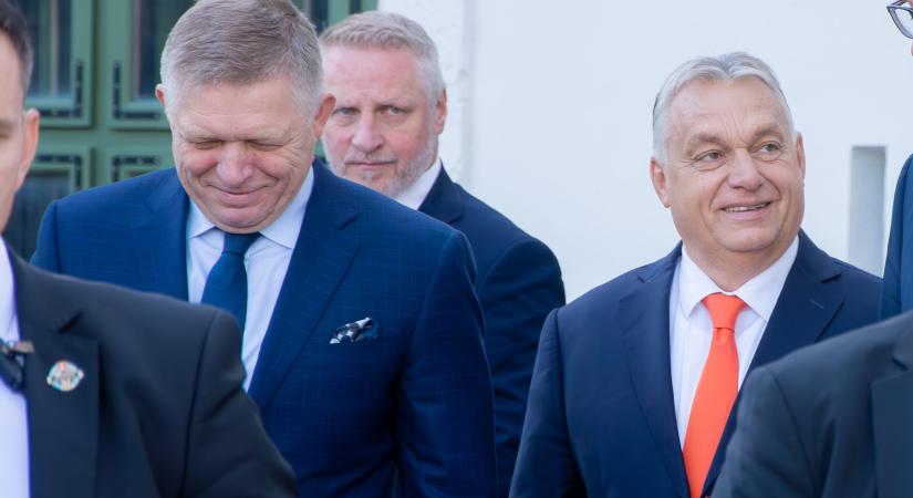 A 130 éves Mária Valéria hídon találkozik Orbán Viktor és Robert Fico