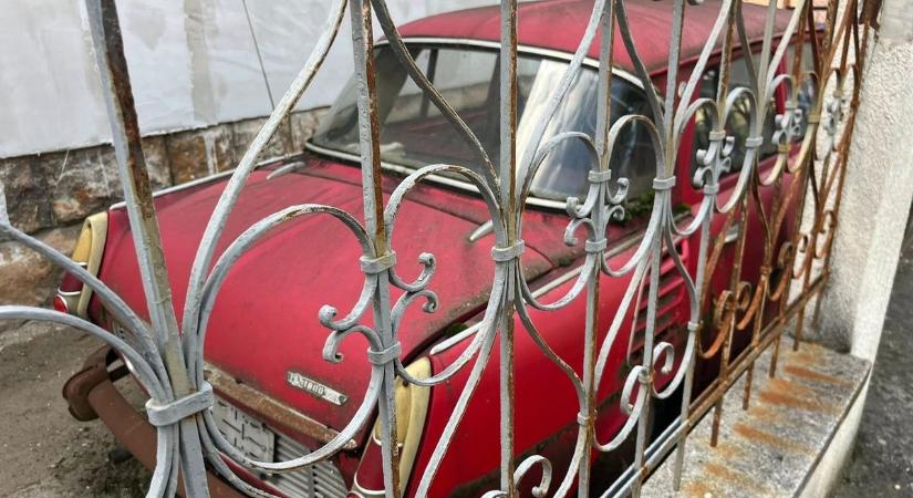 17 év után mozdult meg a Skoda 1000 MB – így mentettek meg egy igazi időutazó veteránt (galéria)