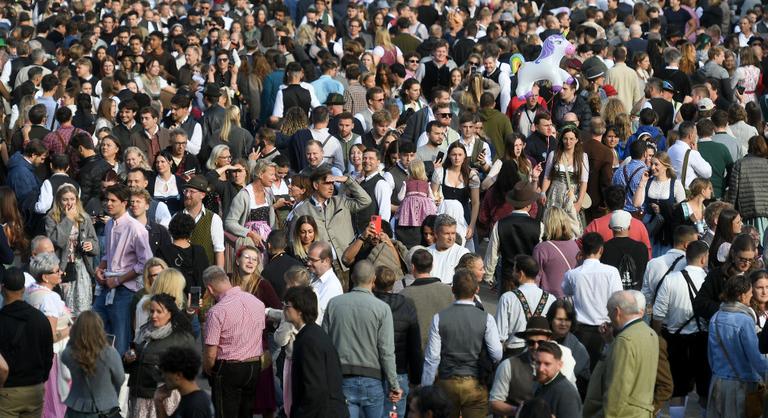 Eluralkodott a káosz az Oktoberfesten, többen pánikba estek és segítségért kiáltoztak