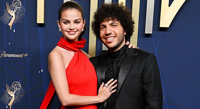 Férjhez ment Selena Gomez, mesésen festett a menyasszonyi ruhában