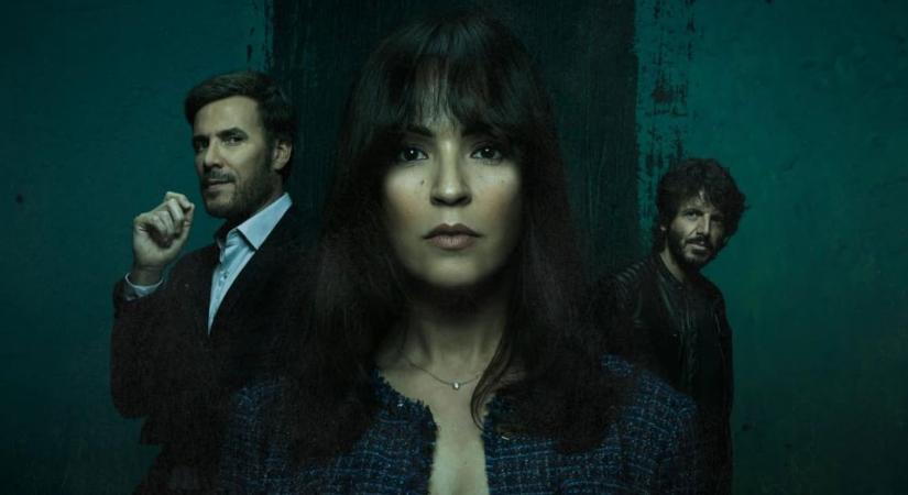 A Netflix thrillerében a manipuláció soha sem volt valóságosabb, a családi idill fekete tükrét mutatja be