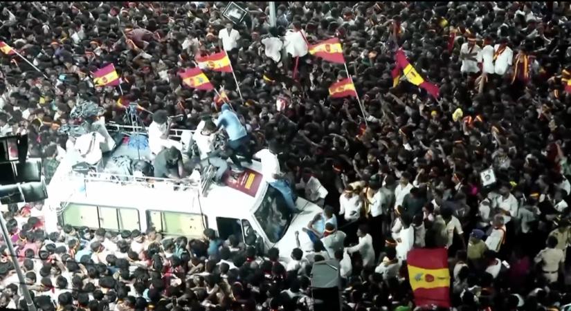 Tömegpánik egy politikai nagygyűlésen Indiában: legalább 39 halott