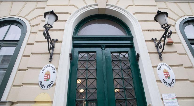 Elképesztő! Borsot szórtak szét nyomaik eltüntetéséhez, az ellopott 11 ezer eurón pedig osztoztak