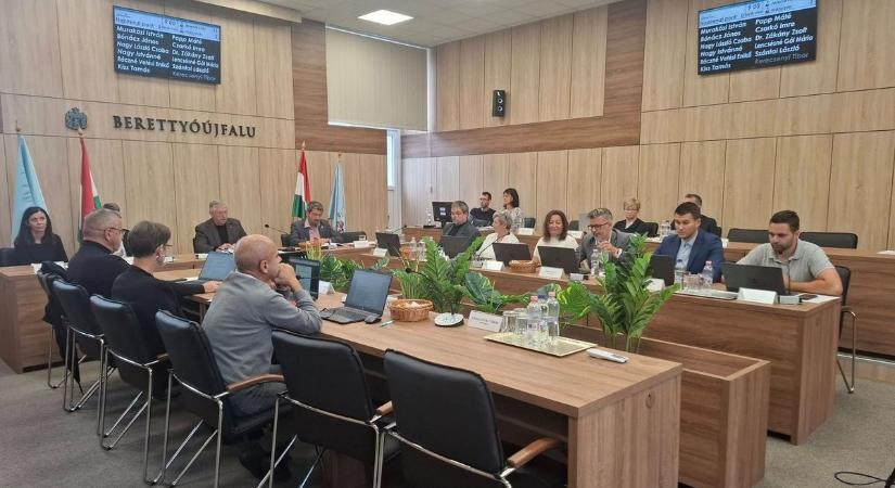 Adókönnyítésről döntött a hajdú-bihari önkormányzati testület