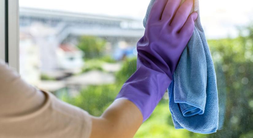 Filléres trükktől lesznek hosszú heteken át tiszták és csillogók az ablakok
