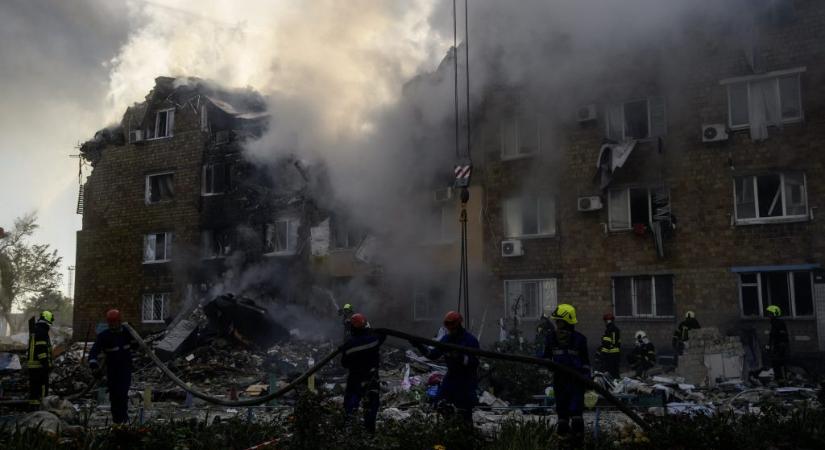 Oroszország nehézbombázókat is bevetett az intenzív éjszakai támadások során