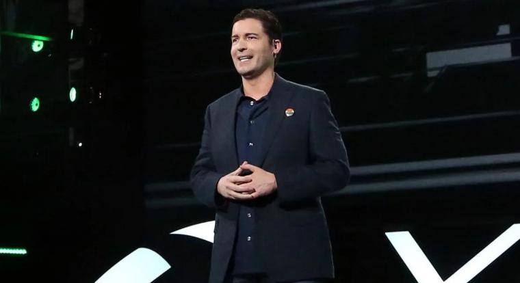 A Blizzard korábbi elnöke most épp az Xbox áremeléseit kritizálja