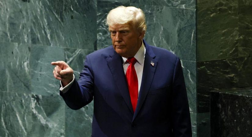 Trump úgy döntött, hogy mostantól az Igazságügyi Minisztériumot is ráuszítja az ellenfeleire, köztük az FBI volt igazgatójára és Soros Györgyre