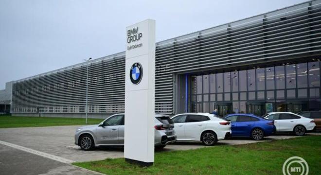 Átadták a debreceni BMW-gyárat
