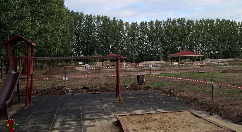 Csak a biztonsági felülvizsgálat után vehetik birtokba a gyerkőcök a játszóeszközöket