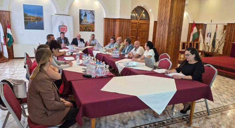 Ezernél több háztartásnak nyújt támogatást a hajdú-bihari város önkormányzata