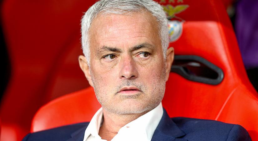 Mourinho: „Nincs idő nagyobb műtétekre, legfeljebb egy kis botoxra…”