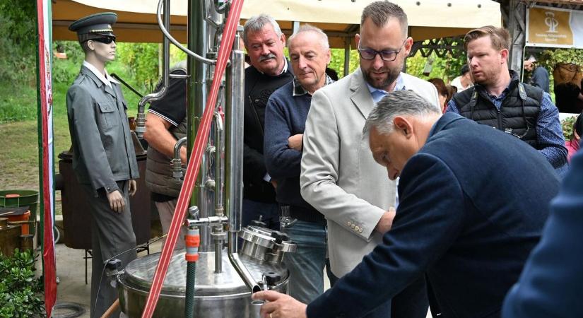 Tizenöt éve szabad a pálinkafőzés - erre emlékeztet V. Németh Zsolt