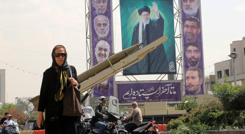 A nukleáris program miatt újból érvénybe léptek a szankciók Irán ellen