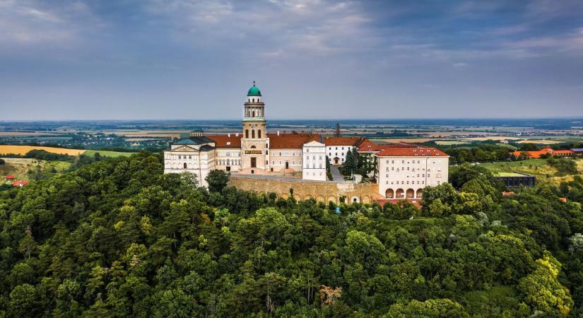 A Tádzs Mahal mellé bizony Budapest, Hortobágy, és a Tokaji borvidék is felkerült a világörökségi listára - itt nézheted meg őket!