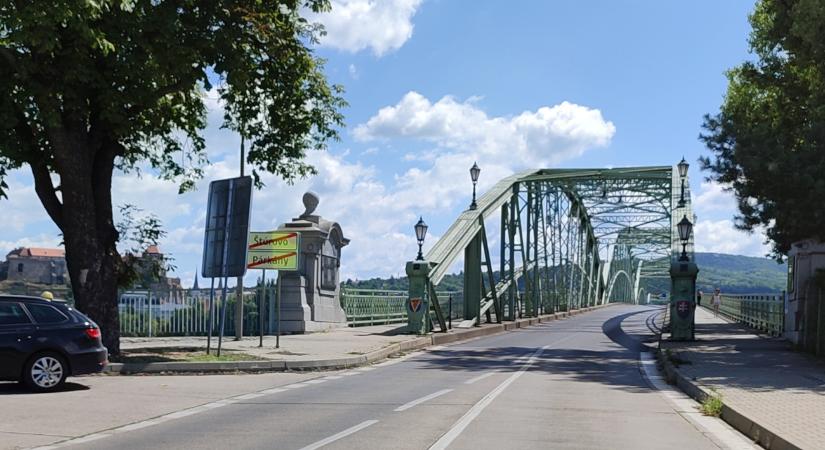 Jó, hogy normális szomszédunk van - egymást dicsérte szembe Orbán Viktor és Robert Foco